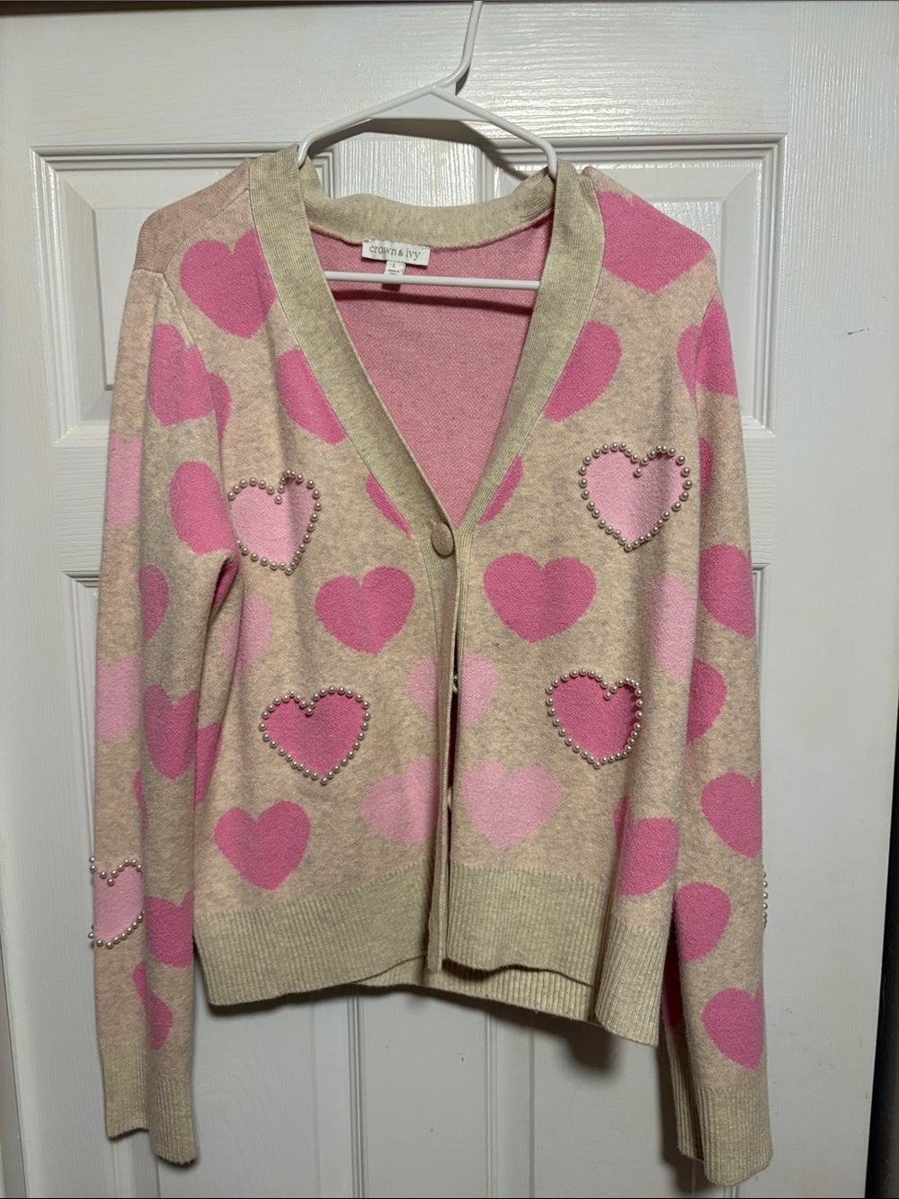 NWOT crown & ivy Pink Heart Pearls V-Neck Cardigan